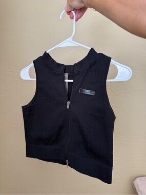 Bo + Tee Black Ribbed Zip-Front Crop Top